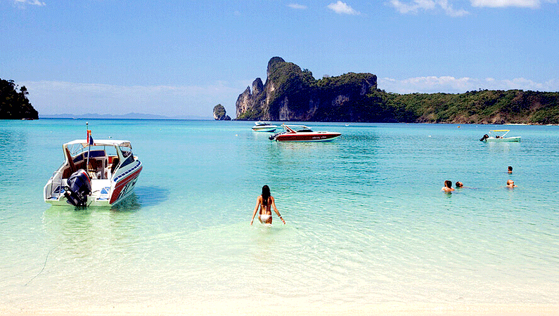 LOH DALAM BAY, PHI PHI ISLAND, KRABI