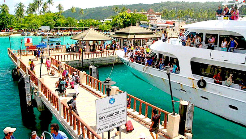 TONSAI BAY, PHI PHI ISLAND